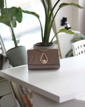 Kadın Vizon Damla Aksesuarlı Omuz Çantası