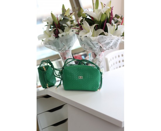 Kadın Yeşil Baklava Desenli İnce Düğüm Askılı Omuz Çantası