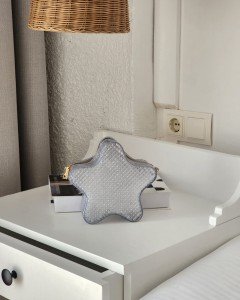 Kadın Şeffaf Gümüş Silikon Yıldız Formlu Zincir Detaylı Çapraz Çanta