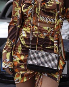 Kadın Renkli Taş İsleme Kapaklı Omuz Çantası 