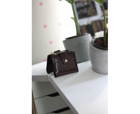  Kadın Acı Kahve Kroko Desenli Kartlık Detaylı Kare Cüzdan