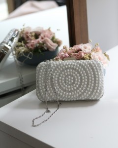 Kadın İnci Detaylı Yuvarlak Desenli Abiye Çanta