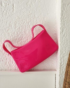 Kadın Fuşya Silikon Fermuarlı Baget Omuz Çantası Kadın Fuşya Silikon Fermuarlı Baget Omuz Çantası