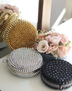 Kadın Gold Yuvarlak Sivri Uçlu Metal Abiye Çanta Kadın Gold Yuvarlak Sivri Uçlu Metal Abiye Çanta