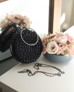 Siyah Yuvarlak Sivri Uçlu Metal Abiye Çanta