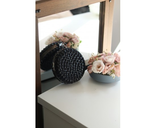 Siyah Yuvarlak Sivri Uçlu Metal Abiye Çanta