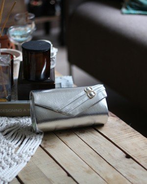 Kadın Silver Çift Kemer Detaylı Abiye El Çantası Kadın Silver Çift Kemer Detaylı Abiye El Çantası