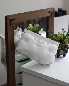 Kadın Beyaz Yastık Desenli Yumuşak Doku Omuz & El Çantası 