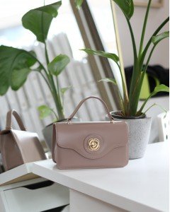 Kadın Vizon Gold Oval Toka Detaylı Yumuşak Deri El Omuz Çantası